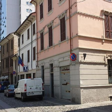 Hotel Astor Piacenza Buitenkant foto