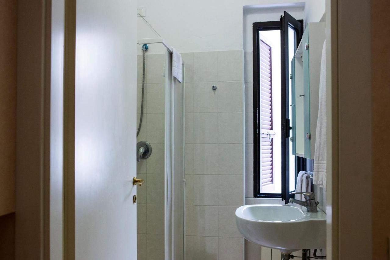 Hotel Astor Piacenza Buitenkant foto